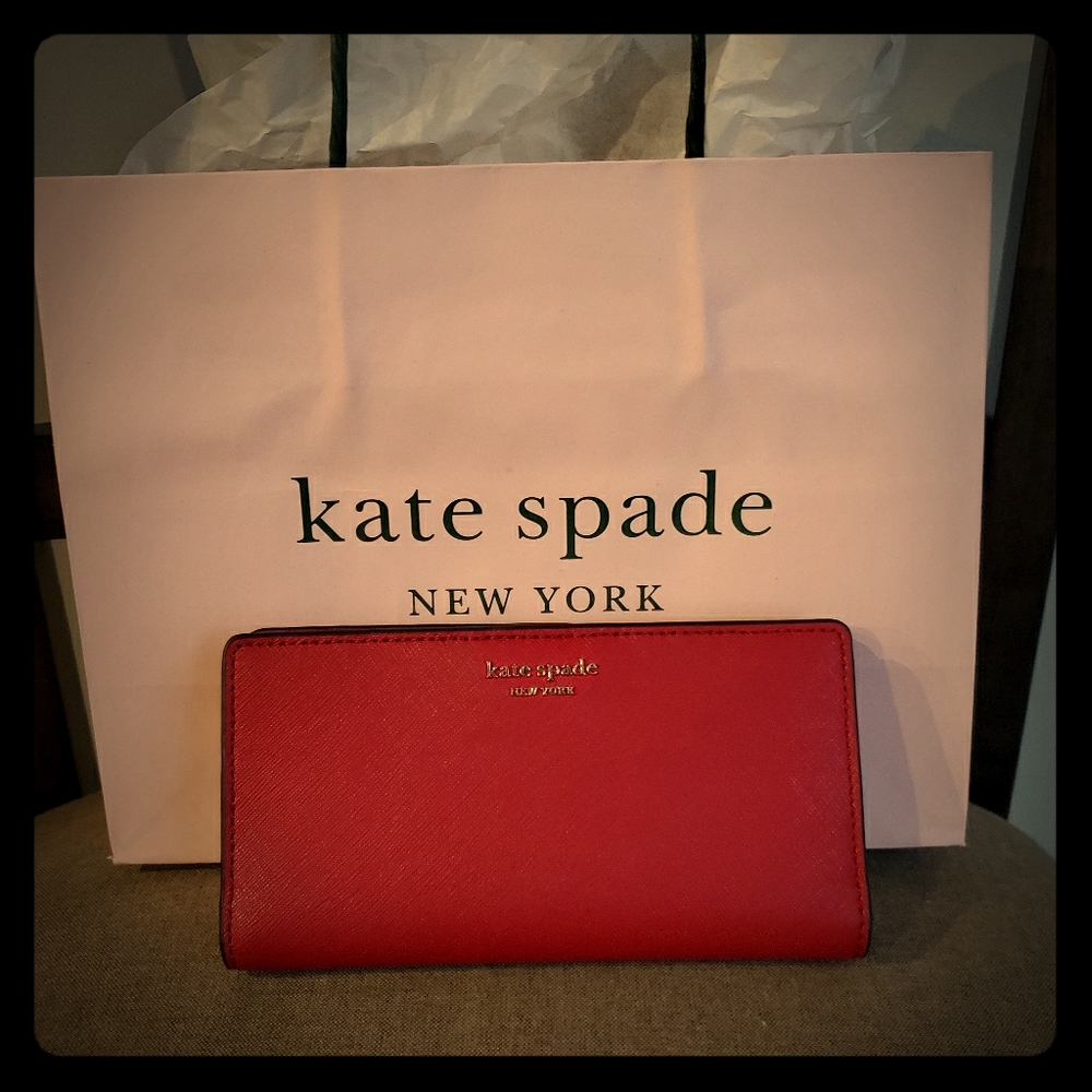 NWT Kate Spade Staffanio Bi-Fold Wallet